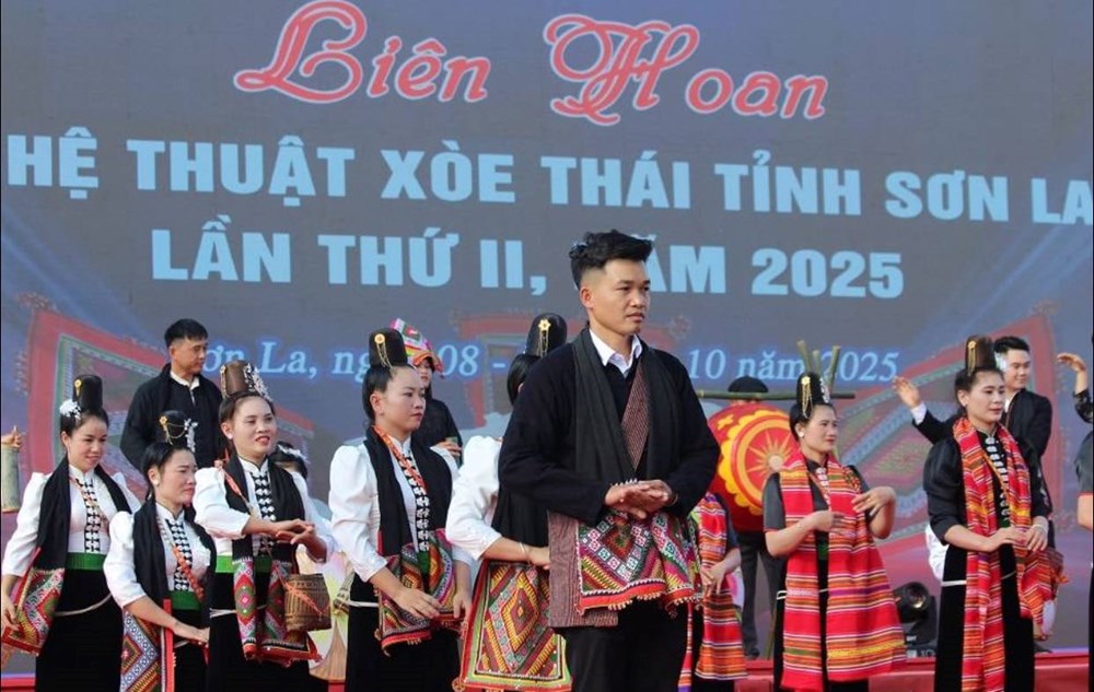 Tôn vinh, lan tỏa vẻ đẹp nghệ thuật Xòe Thái ở Sơn La - ảnh 3