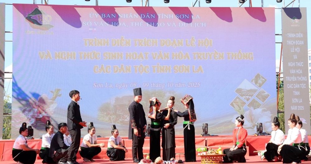 “Tẳng cẩu”- biểu trưng về văn hóa hôn nhân của người Thái đen - ảnh 3