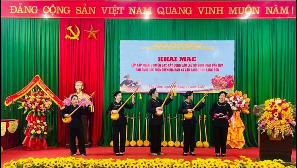 Truyền dạy văn hóa phi vật thể dân tộc Tày, Nùng gắn với phát triển du lịch - ảnh 2