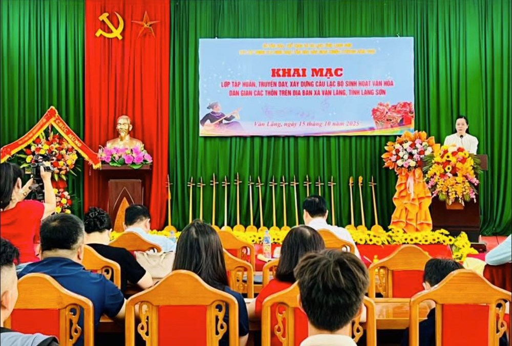 Truyền dạy văn hóa phi vật thể dân tộc Tày, Nùng gắn với phát triển du lịch - ảnh 1