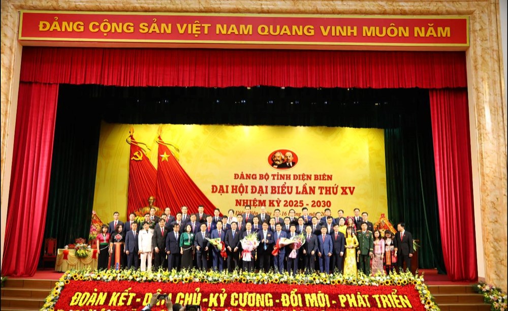 Ông Trần Tiến Dũng được bầu giữ chức Bí thư Tỉnh ủy Điện Biên - ảnh 2