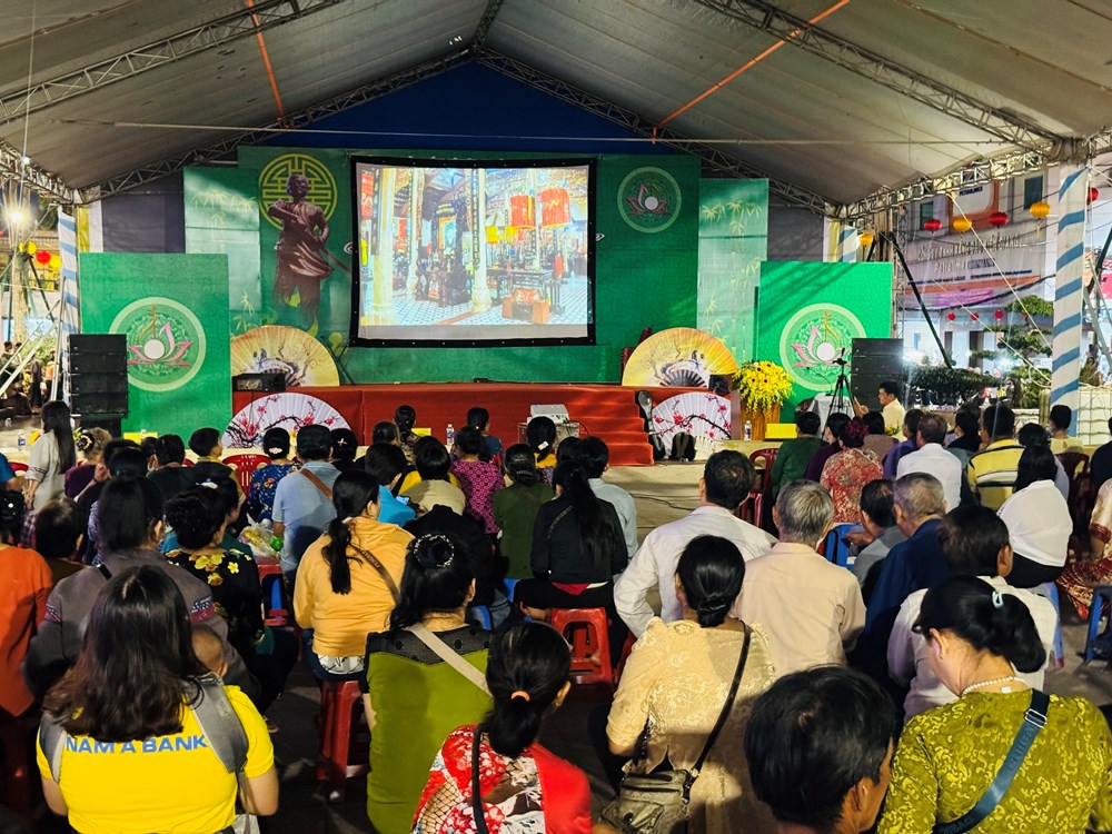 Dâng hương kỷ niệm 157 năm Anh hùng dân tộc Nguyễn Trung Trực hy sinh - ảnh 2
