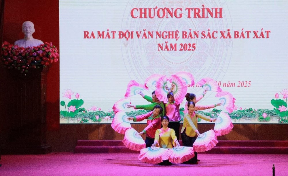 Xây dựng đội văn nghệ bản sắc các dân tộc ở xã biên giới Bát Xát - ảnh 5