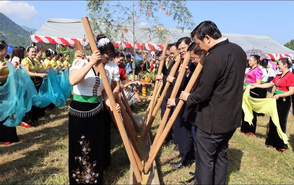 Về Phong Thổ vui hội “Kin lẩu khẩu mẩu” với người Thái trắng - ảnh 5
