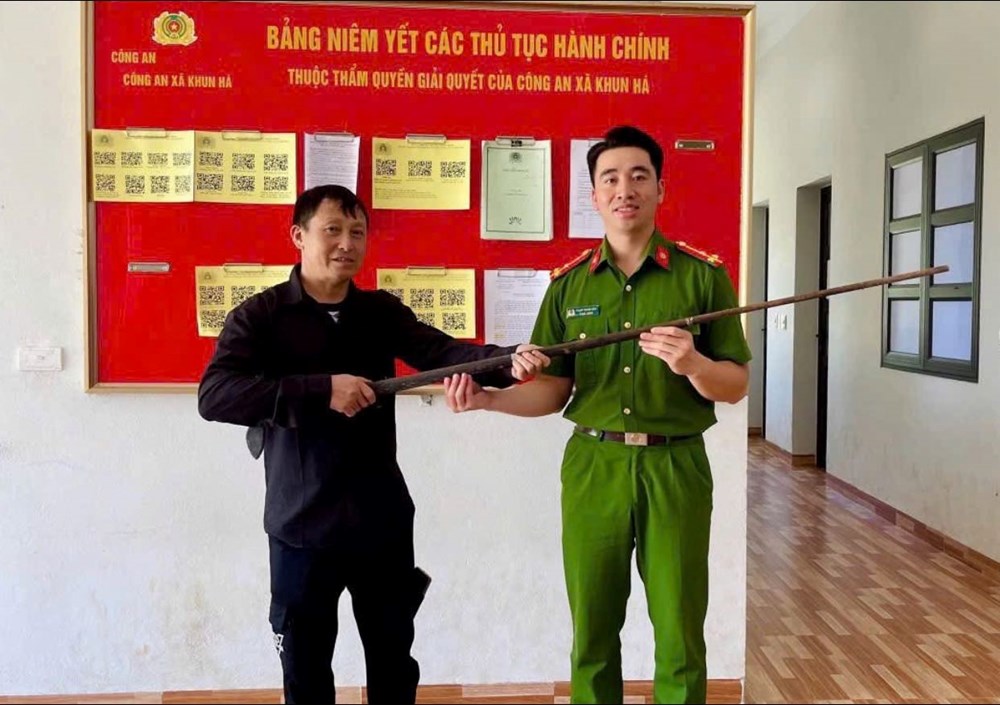 Lai Châu: Thu hồi 552 khẩu súng, vật liệu nổ qua cao điểm vận động toàn dân - ảnh 2
