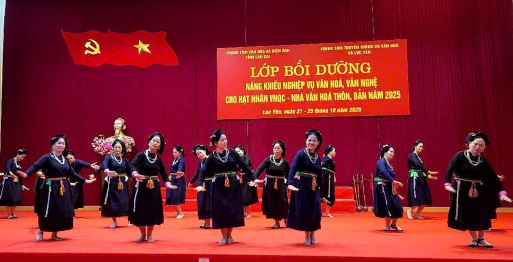 Khơi dậy phong trào văn hóa, văn nghệ quần chúng các dân tộc ở Lục Yên - ảnh 1