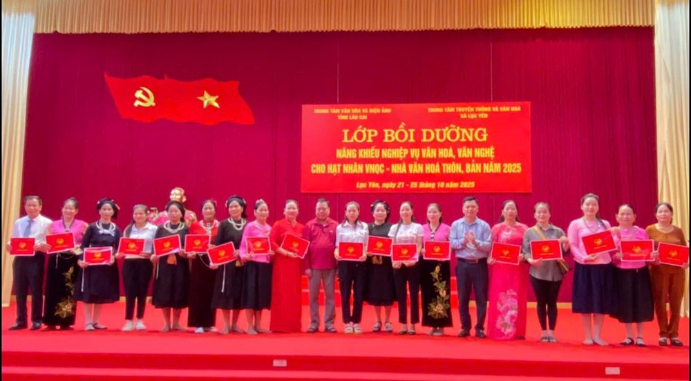 Khơi dậy phong trào văn hóa, văn nghệ quần chúng các dân tộc ở Lục Yên - ảnh 4