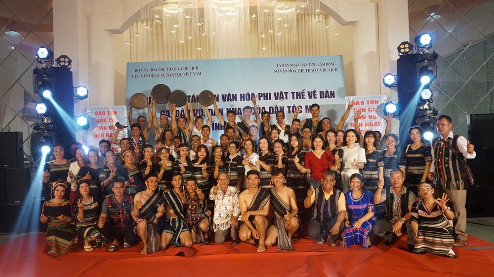 Bế mạc lớp truyền dạy văn hóa phi vật thể dân tộc Mạ ở Lâm Đồng - ảnh 1