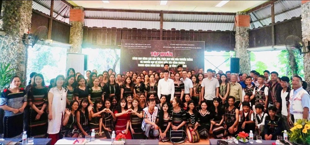 Người Mạ ở Lâm Đồng gìn giữ không gian văn hóa cồng chiêng - ảnh 1