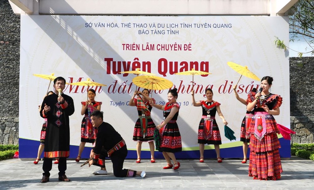 Triển lãm ảnh tư liệu, nghệ thuật “Tuyên Quang - Miền đất của những di sản” - ảnh 4