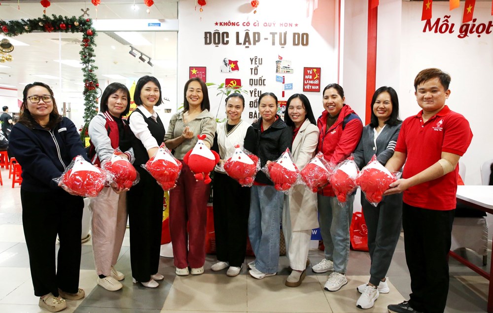 Chi bộ đặc biệt cùng chung một đam mê hiến máu cứu sống người bệnh - ảnh 17