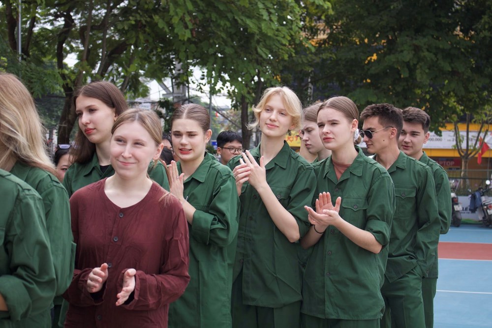 Lan tỏa tinh thần Chiến thắng Điện Biên Phủ đến học sinh thành phố Saint Petersburg, LB Nga - ảnh 3