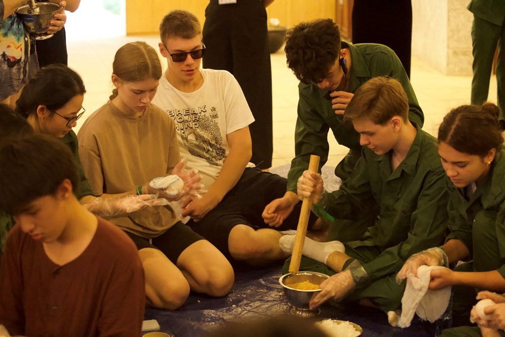 Lan tỏa tinh thần Chiến thắng Điện Biên Phủ đến học sinh thành phố Saint Petersburg, LB Nga - ảnh 5