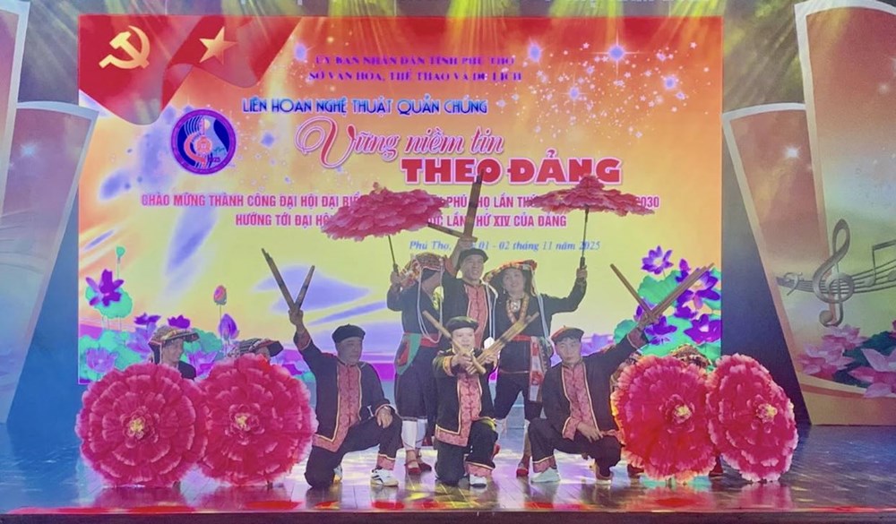 70 tiết mục xuất sắc đạt giải Liên hoan Nghệ thuật quần chúng tỉnh Phú Thọ - ảnh 4