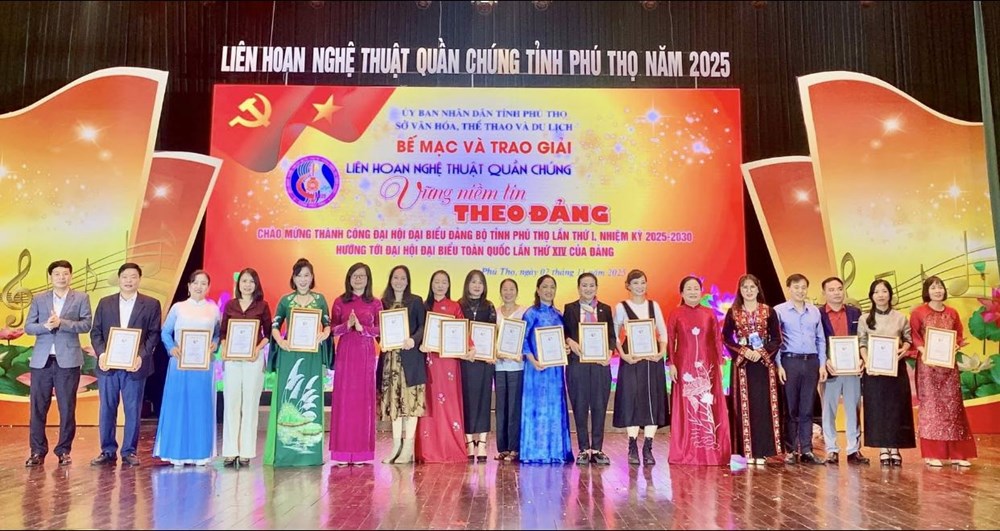 70 tiết mục xuất sắc đạt giải Liên hoan Nghệ thuật quần chúng tỉnh Phú Thọ - ảnh 6
