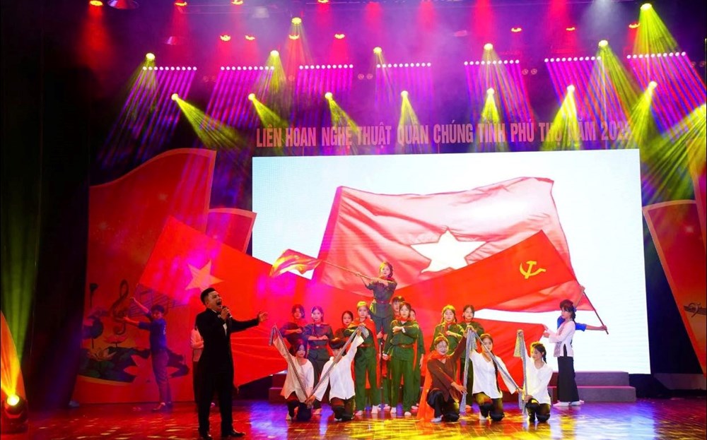 70 tiết mục xuất sắc đạt giải Liên hoan Nghệ thuật quần chúng tỉnh Phú Thọ - ảnh 2