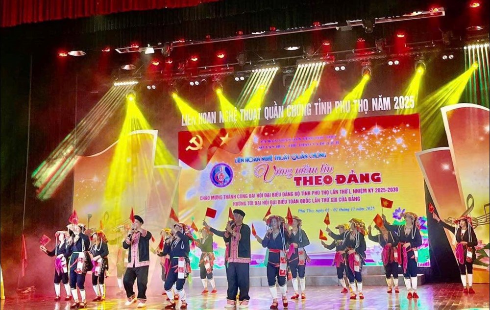 70 tiết mục xuất sắc đạt giải Liên hoan Nghệ thuật quần chúng tỉnh Phú Thọ - ảnh 5