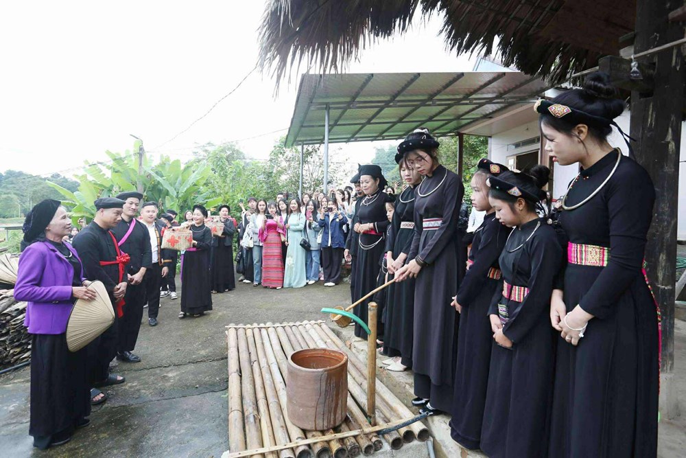 Độc đáo “Đám cưới người Tày” trên quê hương cách mạng Tân Trào - ảnh 4