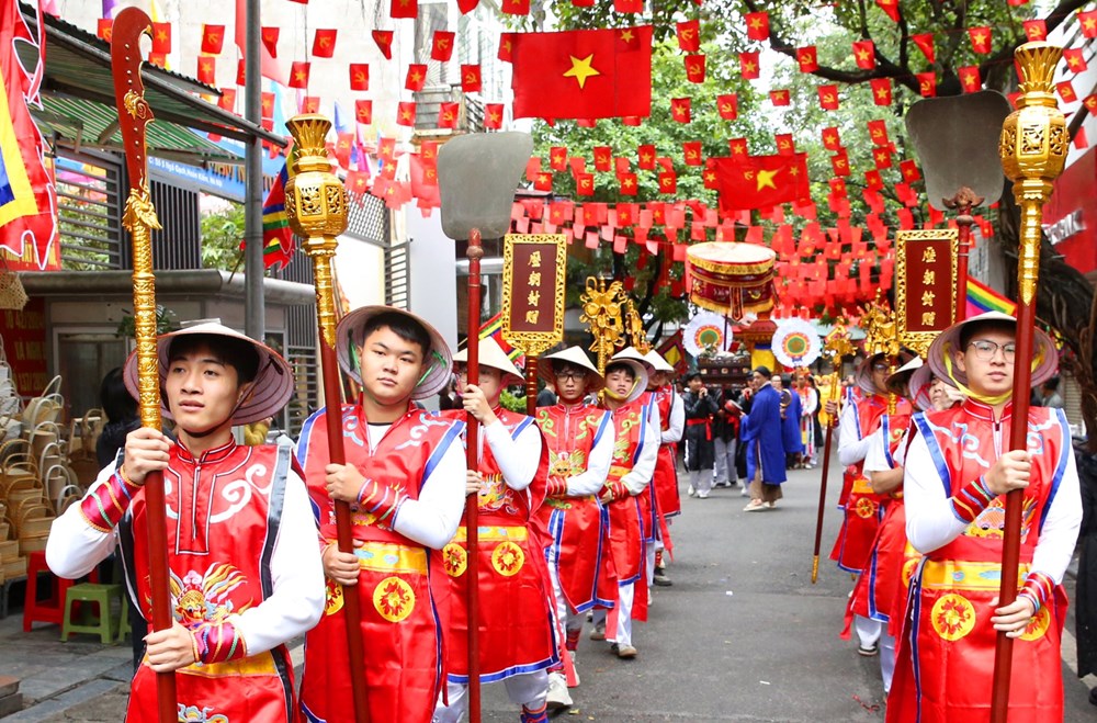 Dâng hương kỷ niệm ngày hoá Đức Đại vương Trần Lựu - ảnh 9