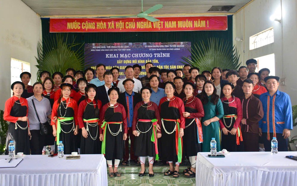 Gìn giữ nghệ thuật múa dân gian truyền thống dân tộc Sán Chay ở Tuyên Quang - ảnh 1