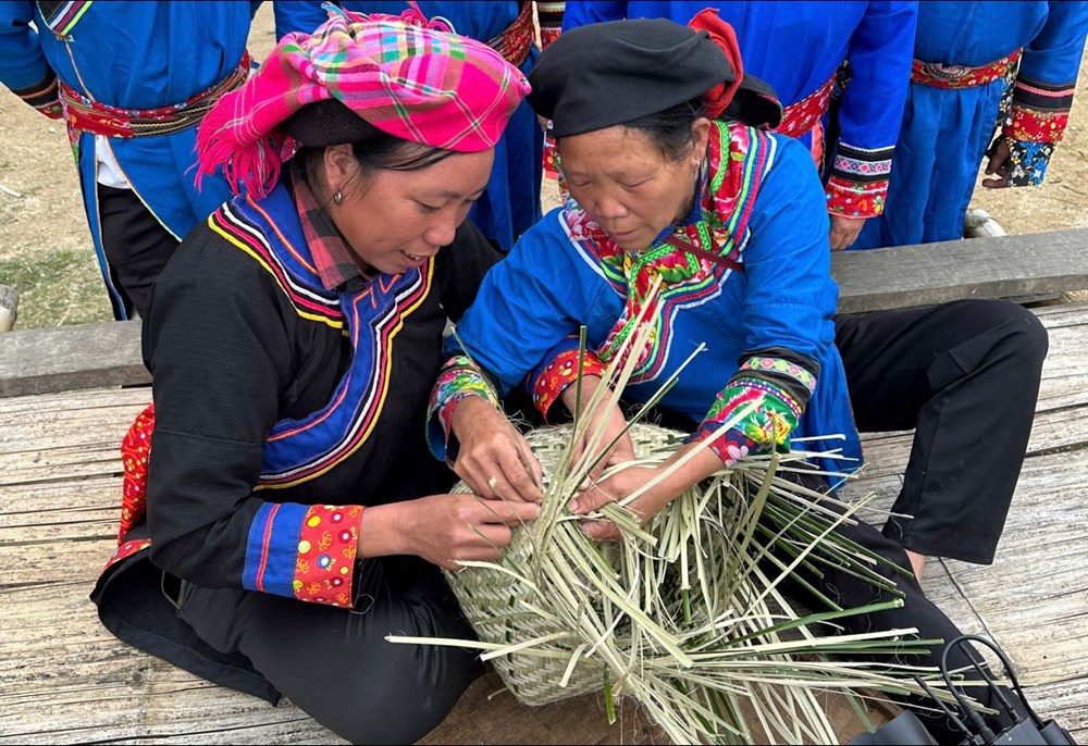 Gìn giữ bản sắc văn hóa dân tộc Cờ Lao ở xã vùng cao Tân Tiến - ảnh 4