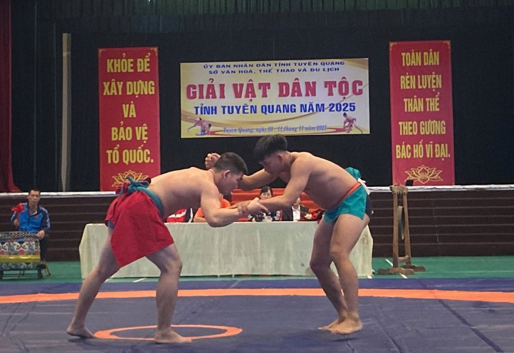 83 VĐV tranh tài tại Giải vật dân tộc tỉnh Tuyên Quang năm 2025 - ảnh 2