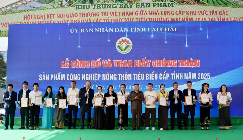 Khai mạc Ngày hội sản phẩm vùng đồng bào dân tộc thiểu số và miền núi phía Bắc  - ảnh 3