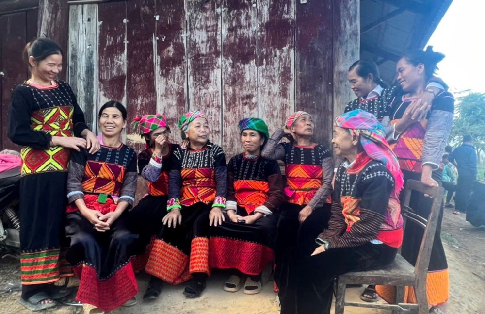 Người Phù Lá ở Sáng Nhè quyết tâm gìn giữ di sản văn hoá đang bị mai một - ảnh 3