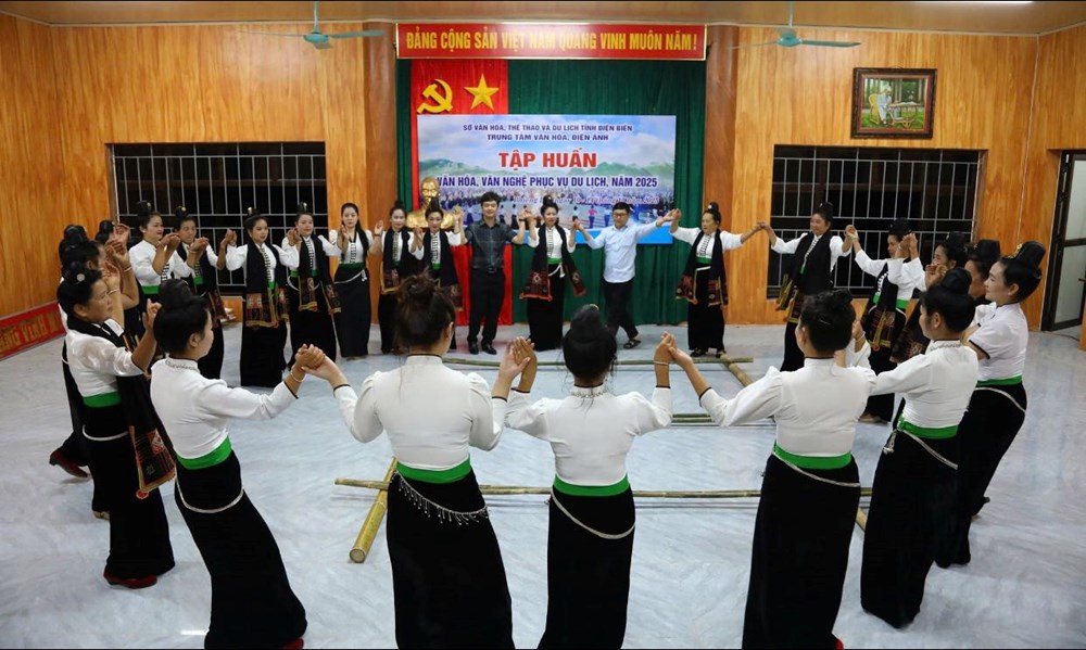 Phiêng Lơi phát huy lợi thế văn hoá truyền thống để phát triển du lịch - ảnh 6