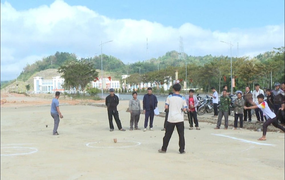 Đặc sắc lễ hội Khèn Mông nơi vùng cao Nậm Hàng - ảnh 5