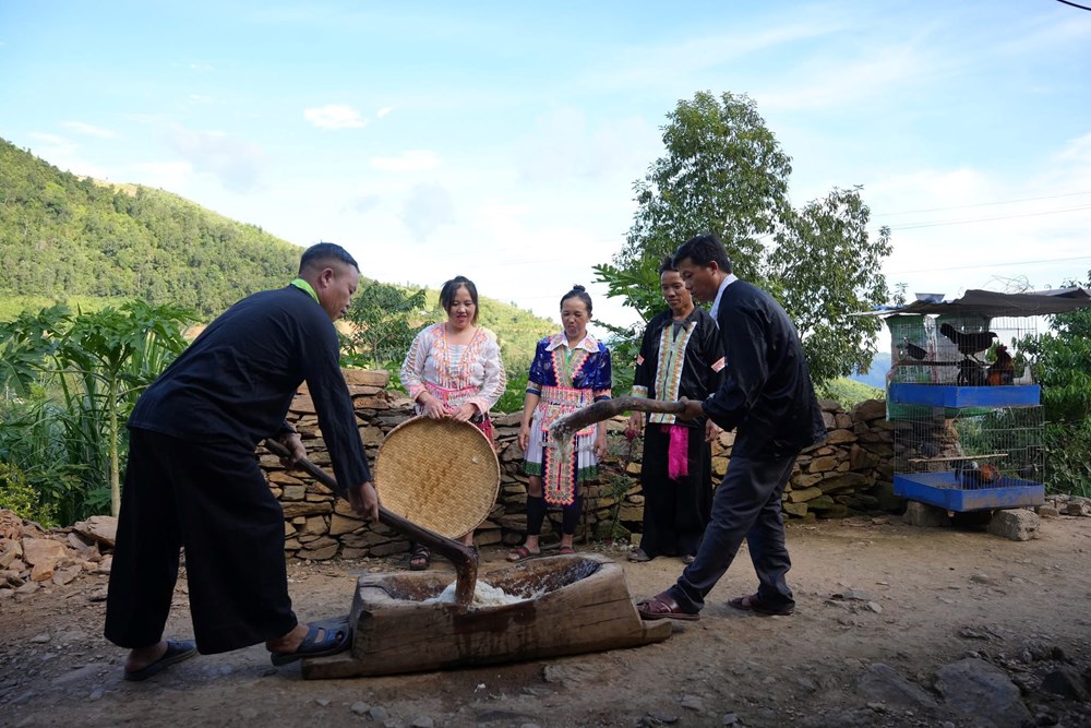 Lễ mừng cơm mới - nét đẹp văn hóa truyền thống dân tộc Mông ở Điện Biên - ảnh 6