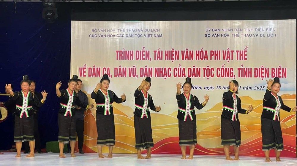 Truyền dạy văn hóa phi vật thể dân tộc Cống gắn với phát triển du lịch - ảnh 4