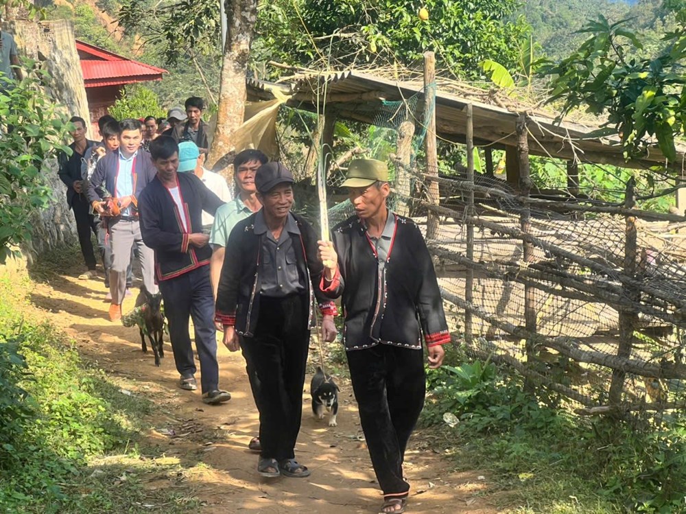 Lễ quét làng - nét văn hóa độc đáo của người Phù Lá ở Điện Biên - ảnh 4