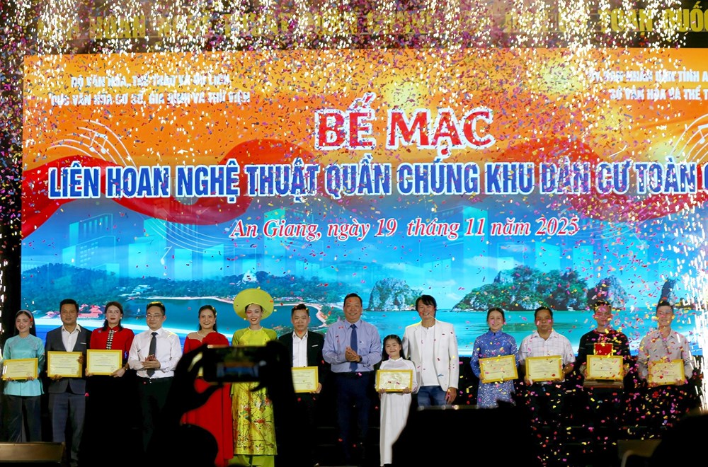 Bế mạc Liên hoan Nghệ thuật quần chúng Khu dân cư toàn quốc - ảnh 4