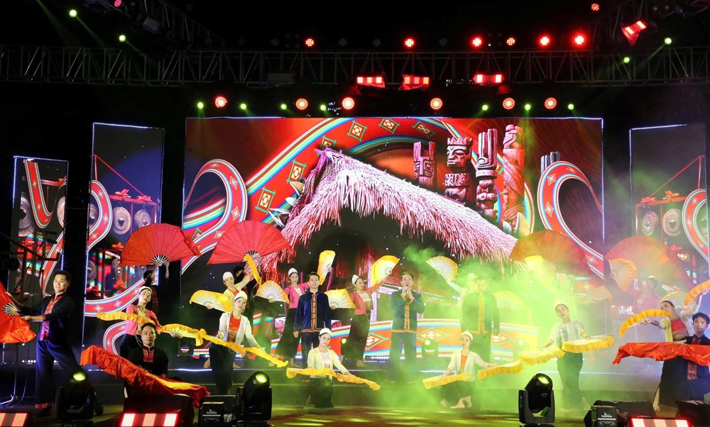 Lan tỏa bản sắc văn hóa dân tộc Mường đến du khách Thủ đô - ảnh 16