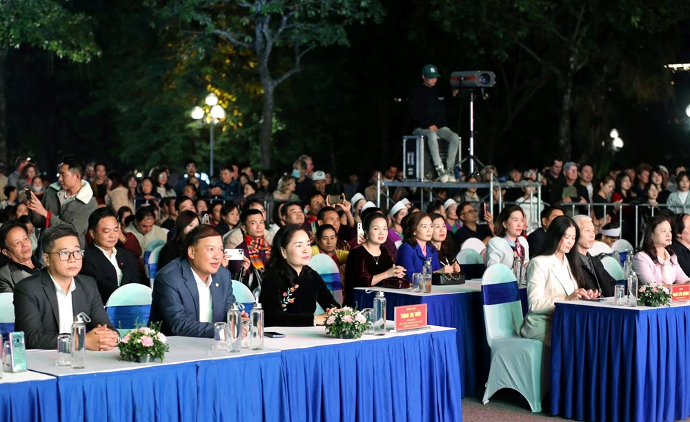 Lan tỏa bản sắc văn hóa dân tộc Mường đến du khách Thủ đô - ảnh 1