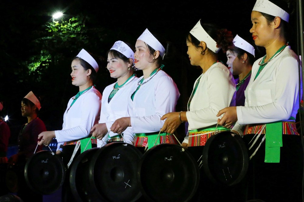 Lan tỏa bản sắc văn hóa dân tộc Mường đến du khách Thủ đô - ảnh 10