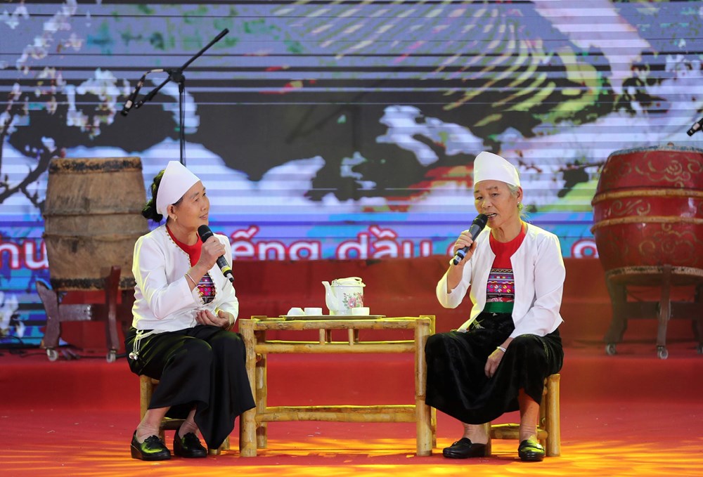 Đặc sắc Liên hoan nghệ thuật quần chúng và trình diễn trang phục dân tộc Mường - ảnh 8