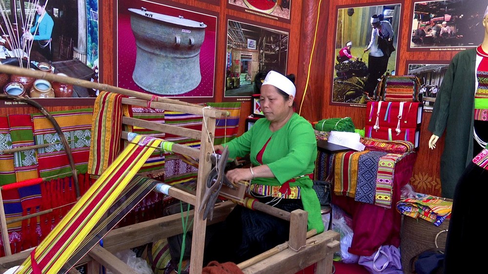 Phú Thọ tỏa sáng tại Ngày hội Văn hóa dân tộc Mường lần thứ II, 2025 - ảnh 7