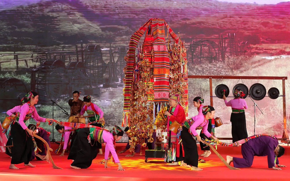 Âm vang văn hóa Mường để lại ấn tượng sâu sắc với du khách Thủ đô - ảnh 2