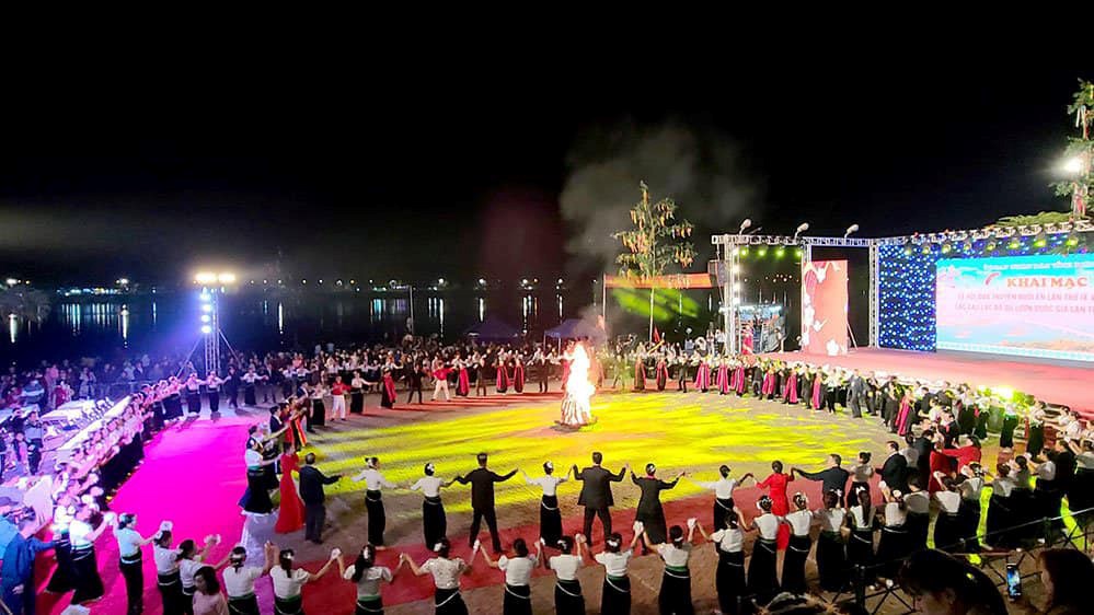 10 nghìn người sẽ xác lập kỷ lục “Vòng xòe đoàn kết bên dòng Đà Giang”  - ảnh 1