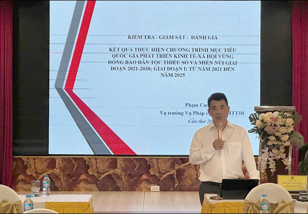 Nâng cao năng lực bảo tồn, phát huy các giá trị văn hóa truyền thống vùng đồng bào DTTS - ảnh 4