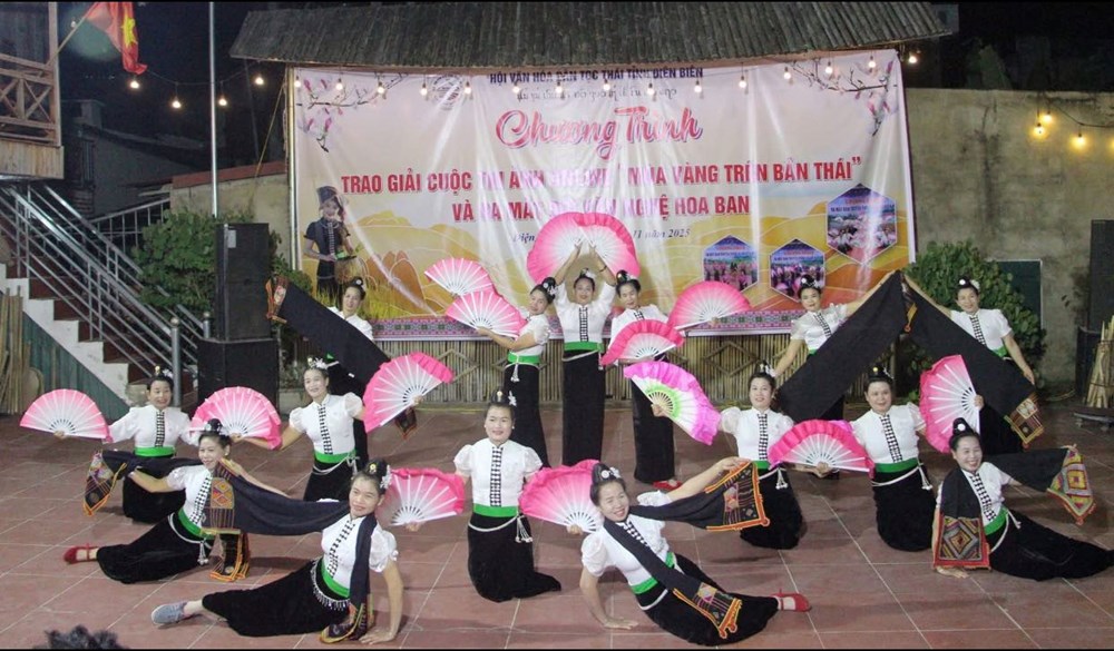 Đội văn nghệ “Hoa Ban”- góp phần lan tỏa bản sắc văn hóa dân tộc Thái - ảnh 2