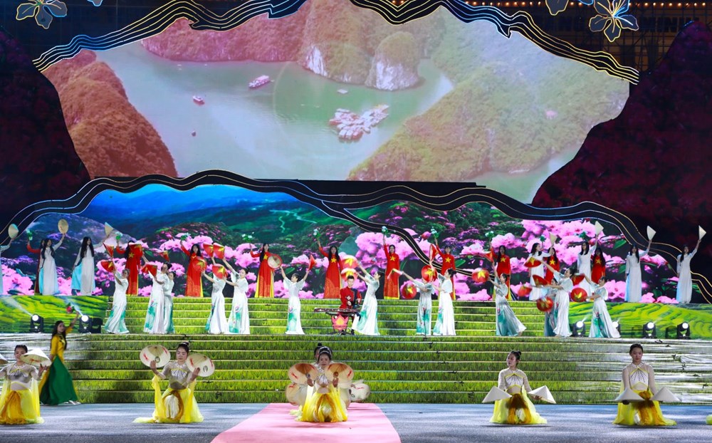 Đặc sắc chương trình nghệ thuật giao lưu hữu nghị Việt Nam - Trung Quốc  - ảnh 4