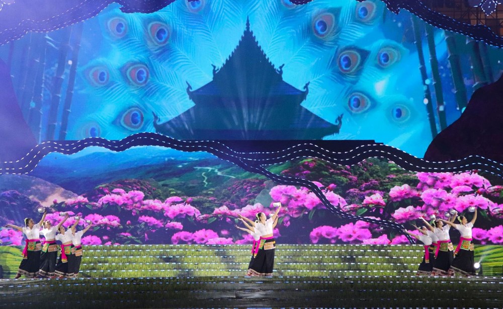 Đặc sắc chương trình nghệ thuật giao lưu hữu nghị Việt Nam - Trung Quốc  - ảnh 2