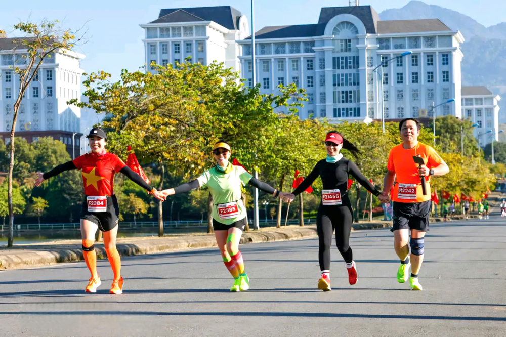 Hơn 1.500 VĐV tham gia Giải Marathon Lai Châu lần thứ II, năm 2025 - ảnh 4