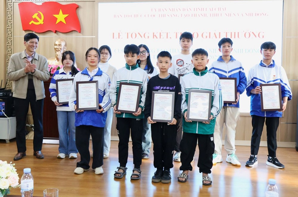 Trao giải Cuộc thi sáng tạo thanh, thiếu niên và nhi đồng tỉnh Lai Châu năm 2025 - ảnh 2