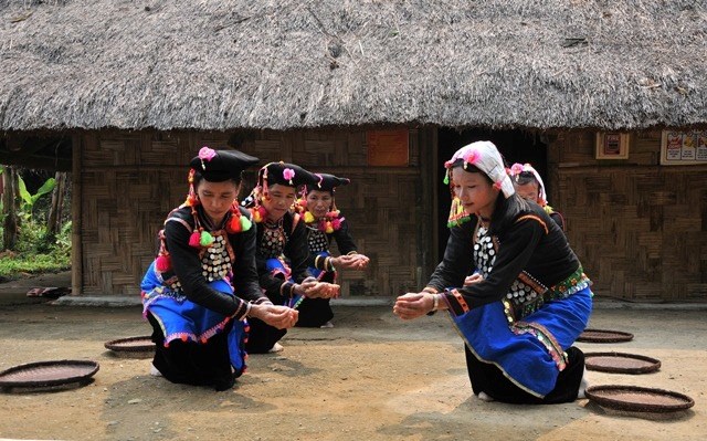 Lễ mừng cơm mới - nét văn hóa đặc sắc của người Si La ở Mường Nhé - ảnh 1