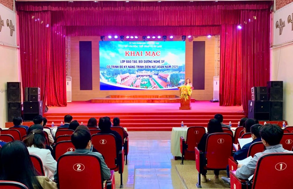  Nâng cao kỹ năng cho nghệ sĩ về thực hành, trình diễn hát Xoan - ảnh 1