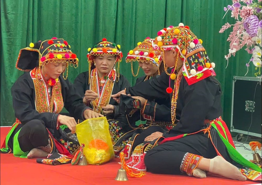 Người Dao ở Tây Yên Tử giữ bản sắc văn hóa để phát triển du lịch - ảnh 3